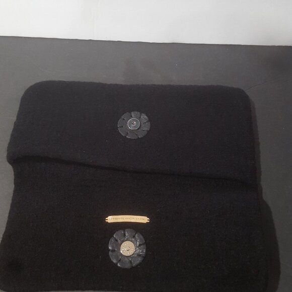 Sarah Oliver Handbag- Black Clutch - Picture 3 of 4